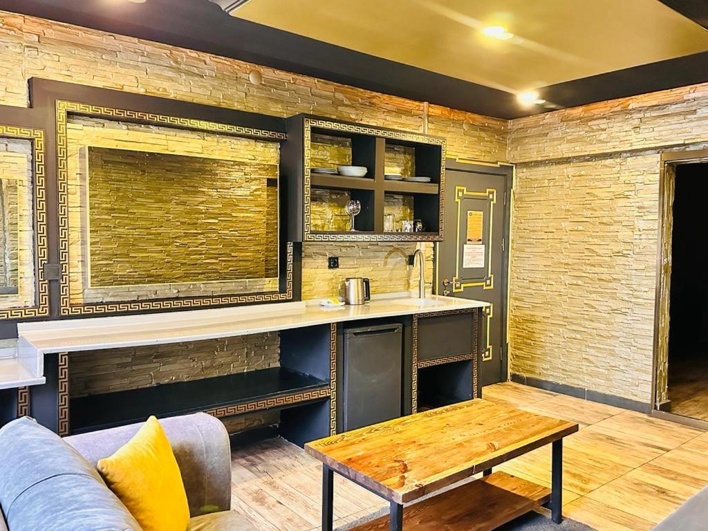 Апартаменты Golden Rock House Анкара Экстерьер фото